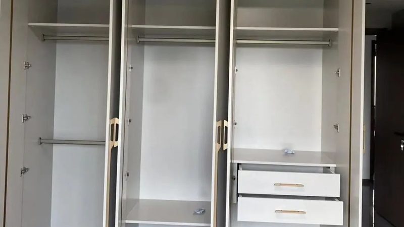 小户型衣帽间，如何合理规划空间尺寸？**